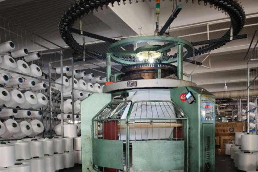 Grijze stof productiemodel hoge voet enkelzijdig